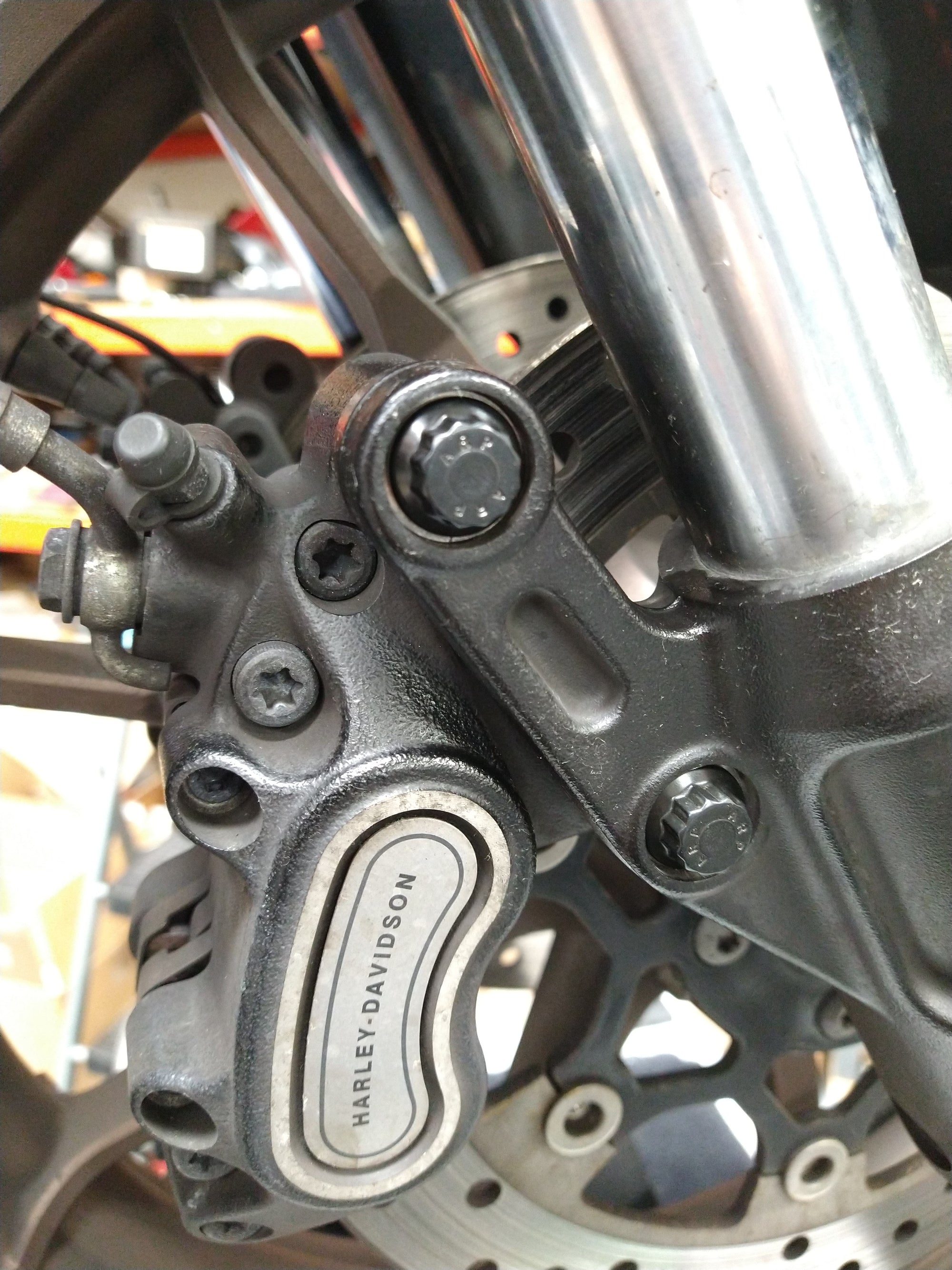 Chrome Caliper Mounting Bolt Set For Harley Davidson Brembo Front Brakes – Polished Chrome