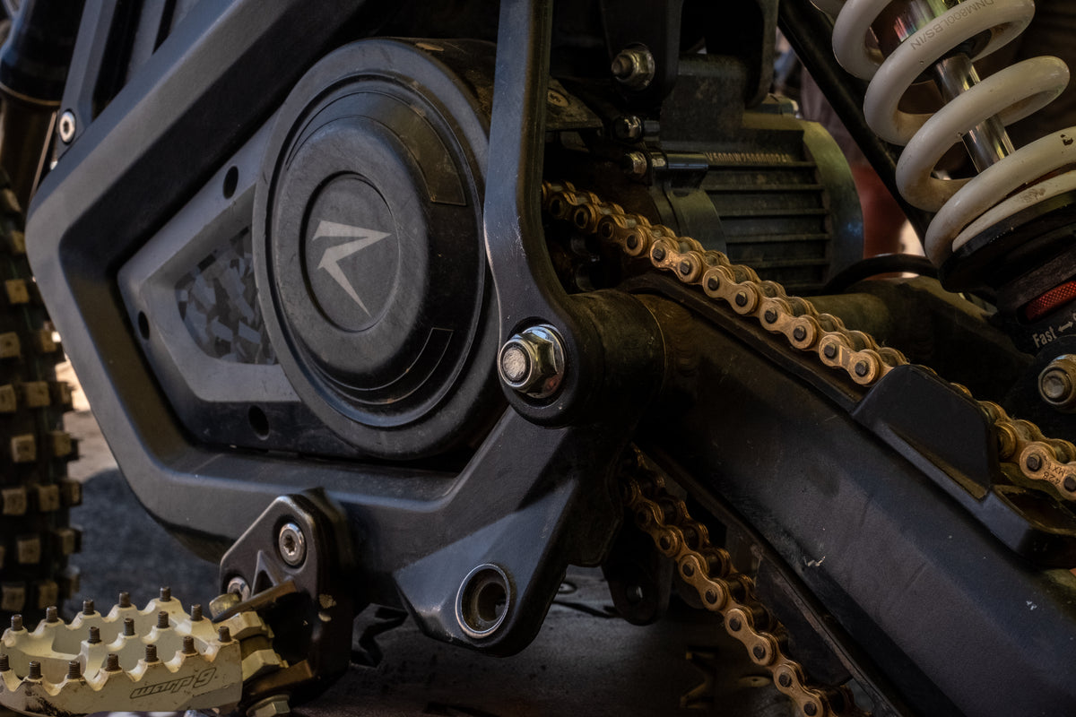 Rawrr - Mantis X   Swing Arm Pivot Shaft Upgrade Kit